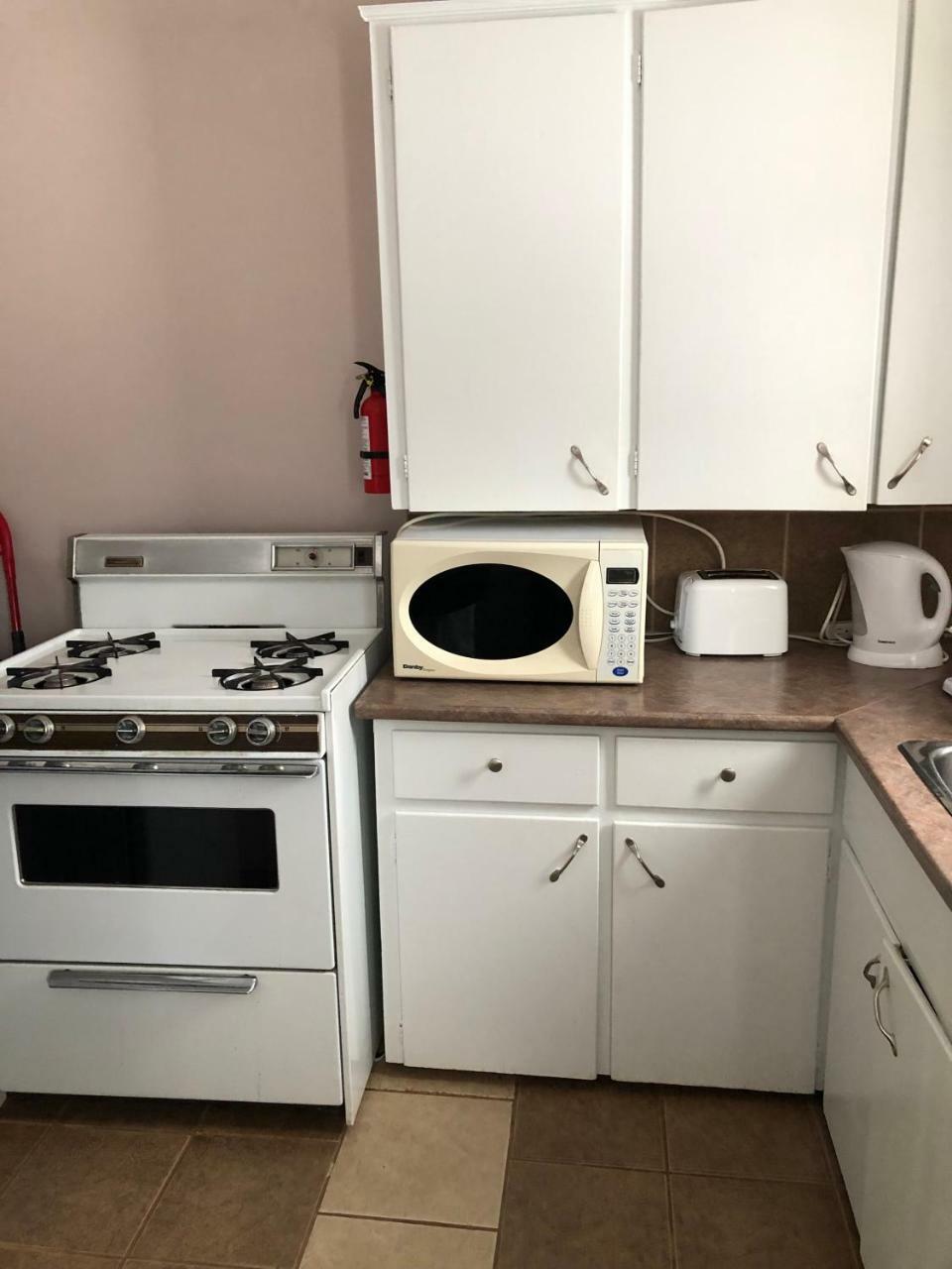 Anchor Motel And Suites Bedeque Екстер'єр фото